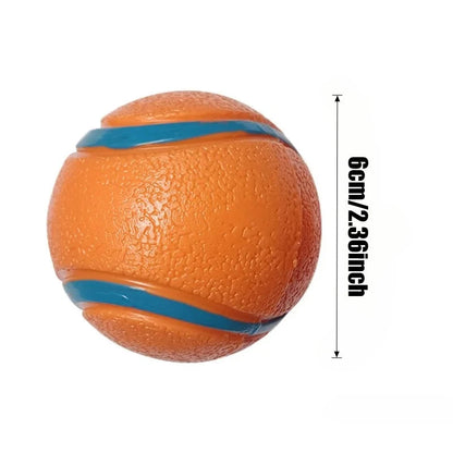 Balle rebondissante AventureCanine en caoutchouc orange et bleu pour chien, idéale pour le jeu et la mastication