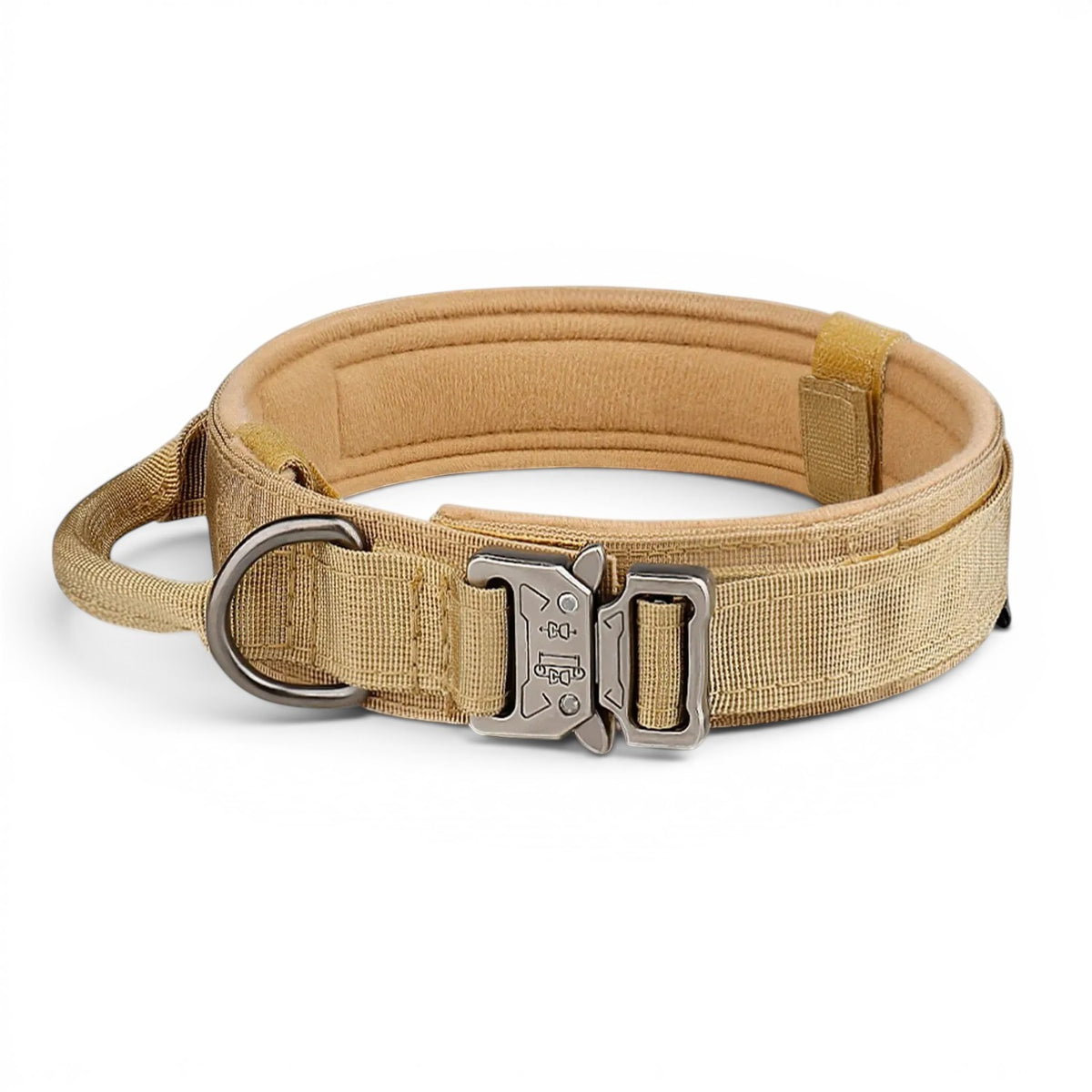 Collier tactique pour chien AventureCanine beige en polyester résistant avec boucle métallique et poignée de contrôle