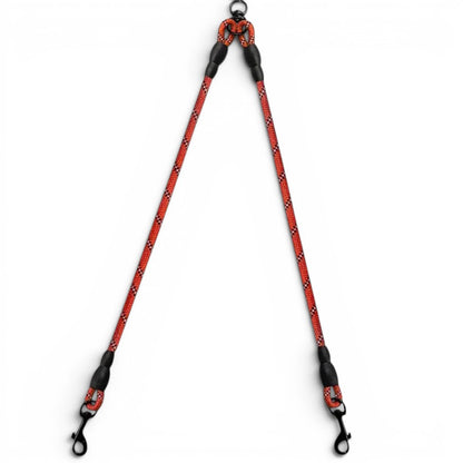 Coupleur de laisse AventureCanine pour deux chiens en corde tressée rouge réfléchissante avec pivot anti-nœud 360°