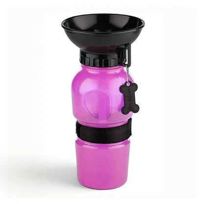 Gourde portable AventureCanine rose de 500ml avec bol intégré pour hydrater votre chien lors des promenades