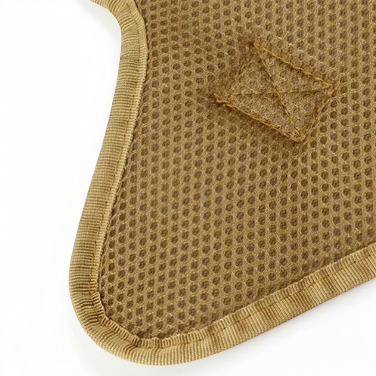 Gros plan sur le mesh respirant marron du harnais tactique AventureCanine pour grand chien