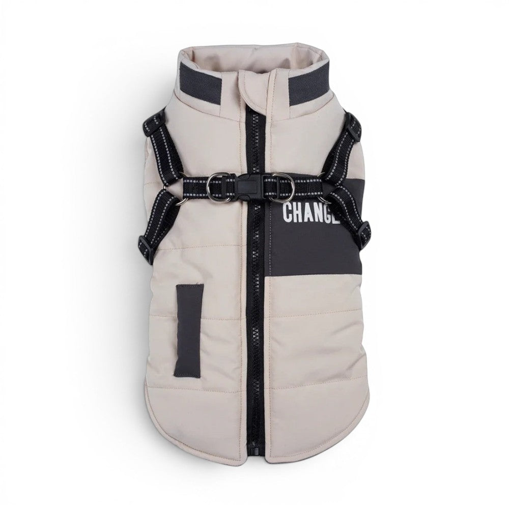 Manteau AventureCanine beige pour chien avec harnais intégré, doublure polaire et fermeture zippée pratique