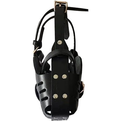 Muselière AventureCanine en cuir noir robuste avec sangles réglables et aérations pour le confort du chien