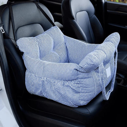 Siège auto pour chien AventureCanine en nylon rayé bleu et blanc avec rembourrage moelleux et sangles de fixation